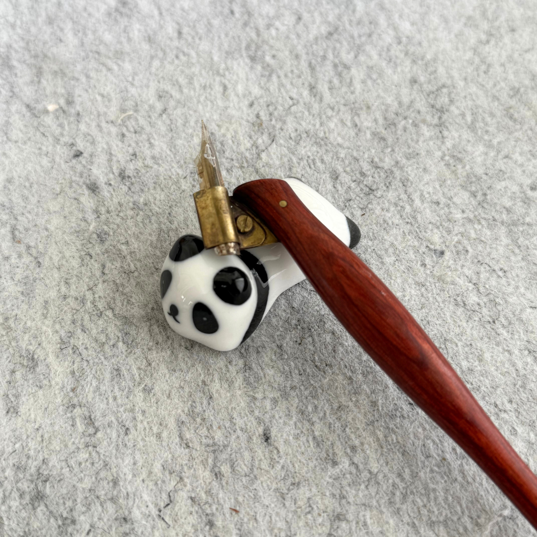 Pen Rest Group 6 - Oriandcalli