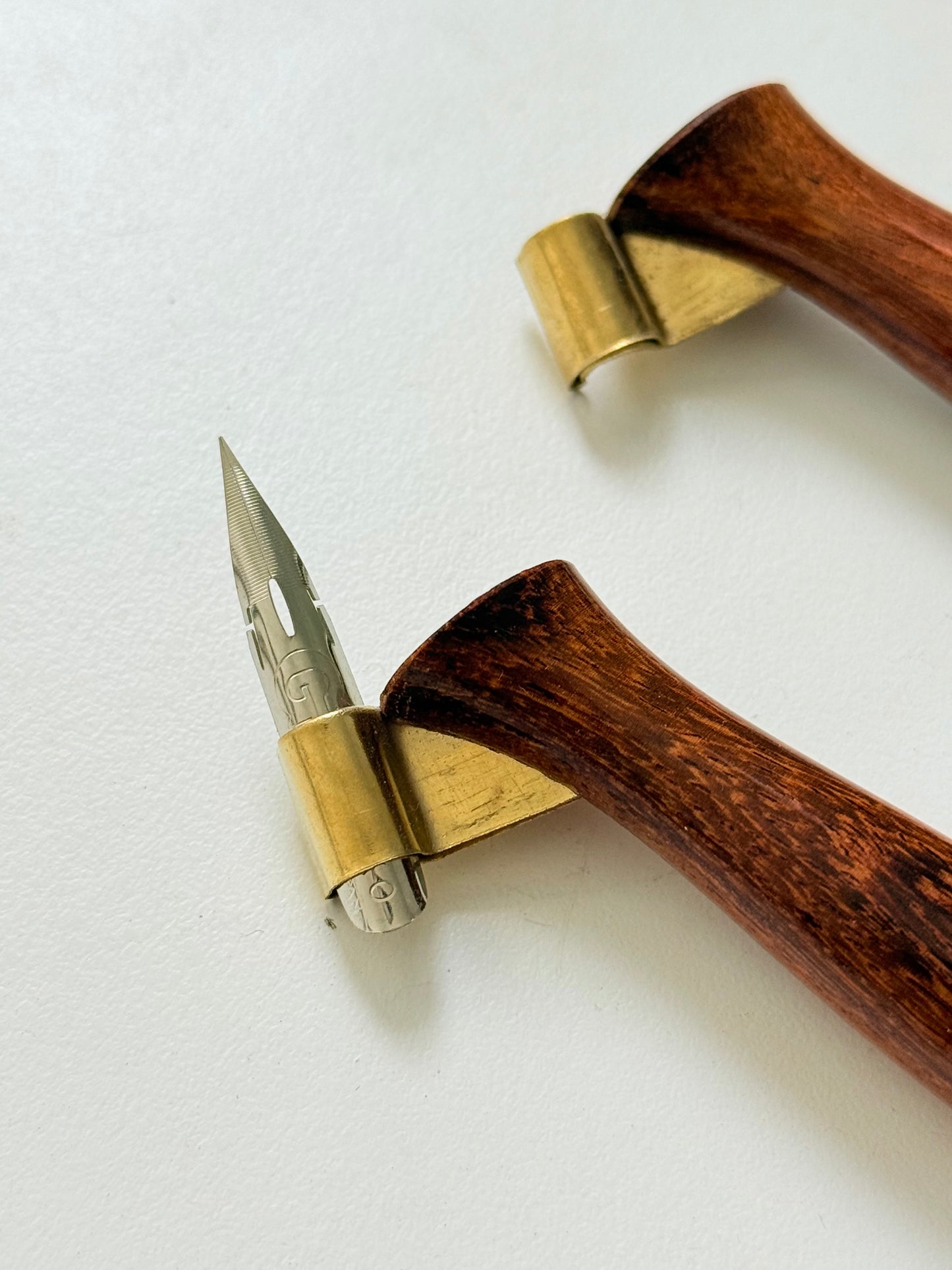 Wooden oblique holder