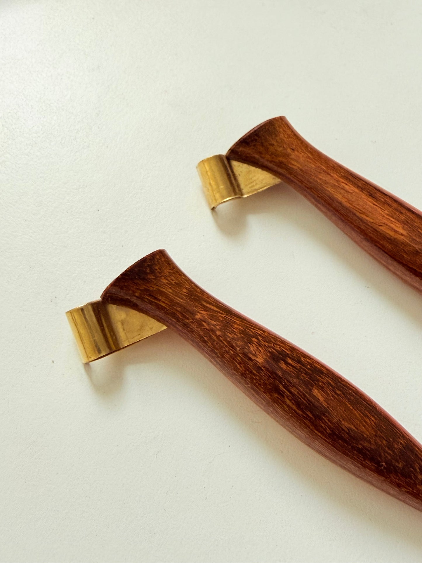 Wooden oblique holder