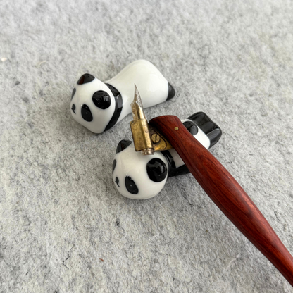 Pen Rest Group 6 - Oriandcalli