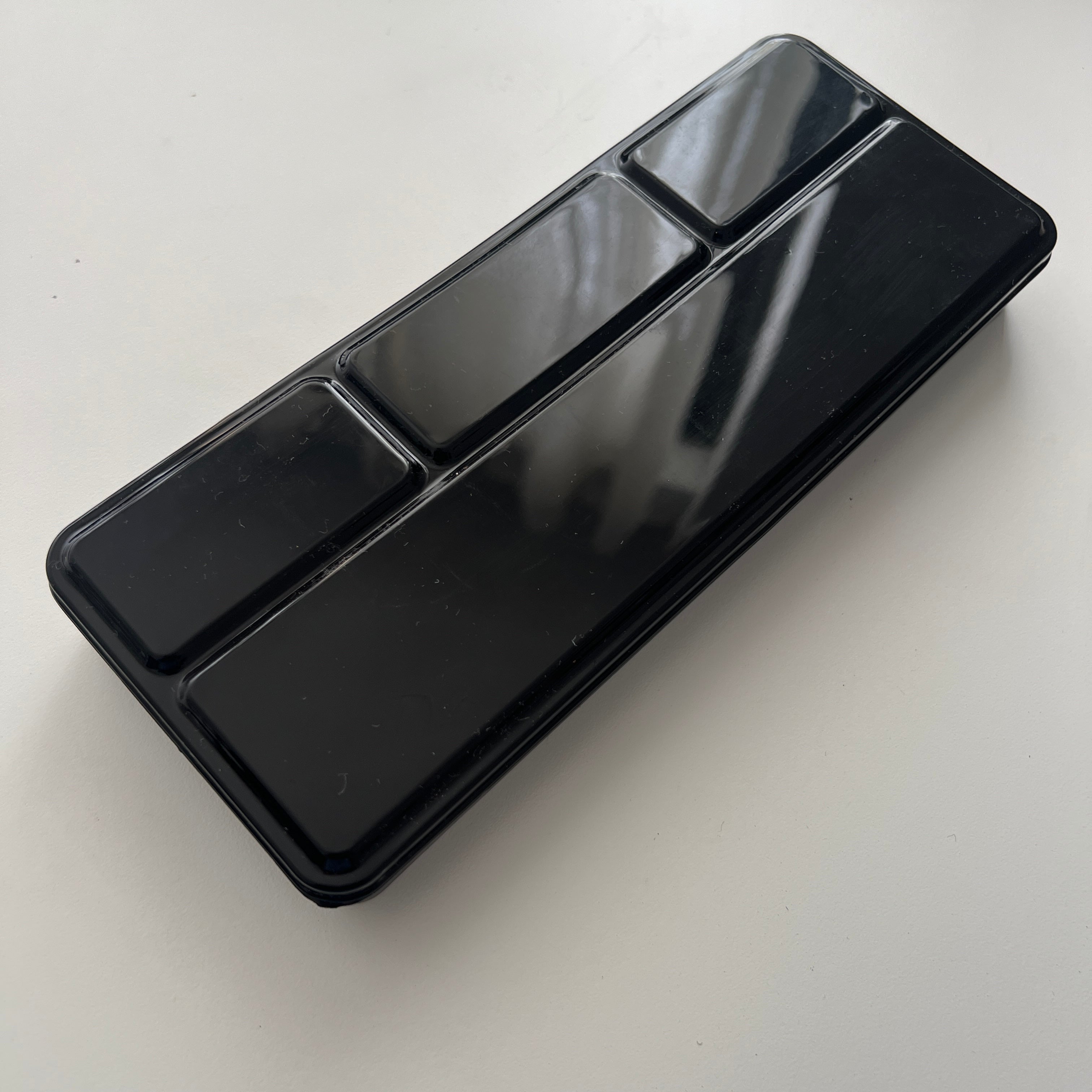 Empty color box – Oriandcalli