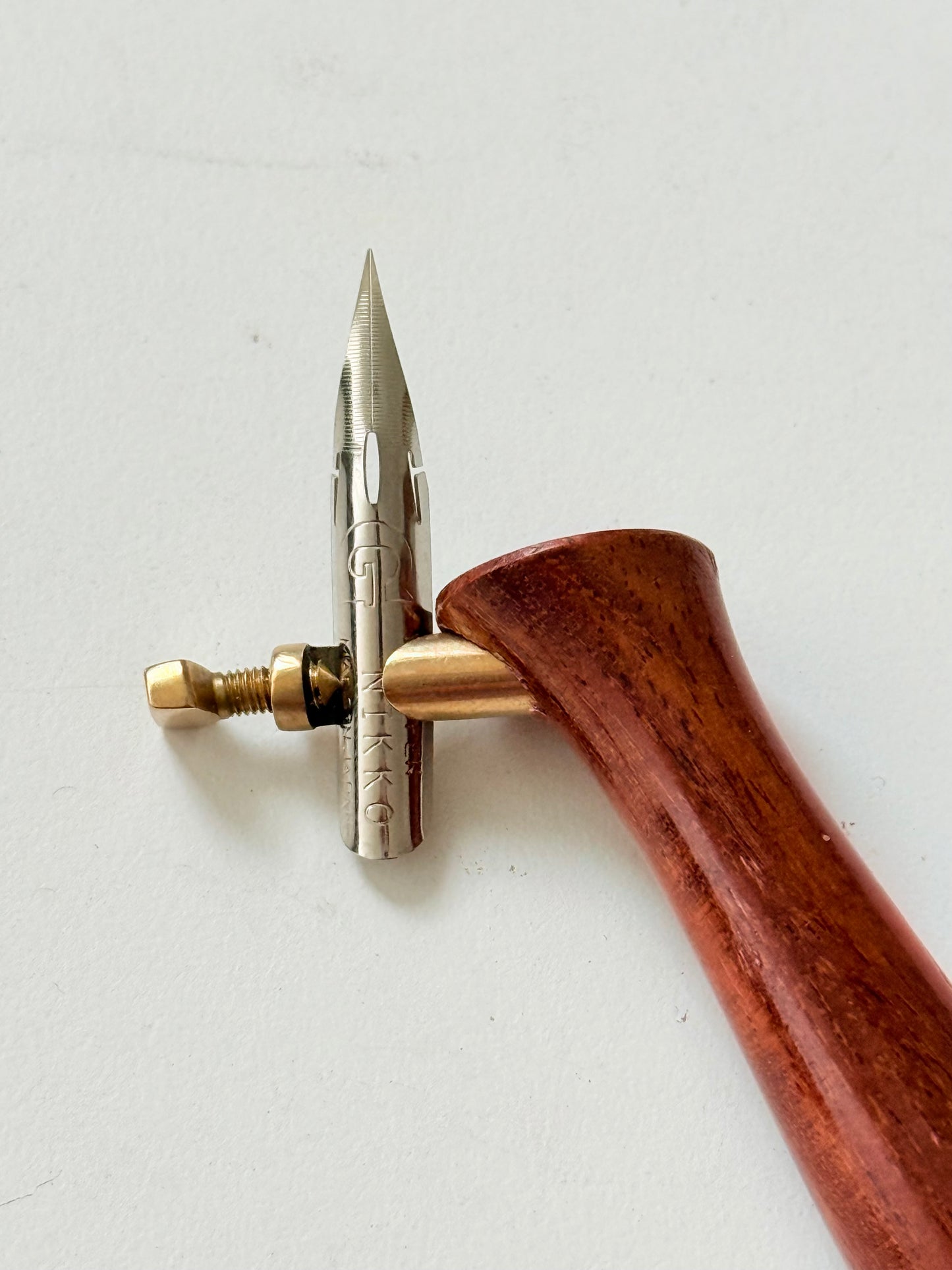 Calligraphy Universal  holder